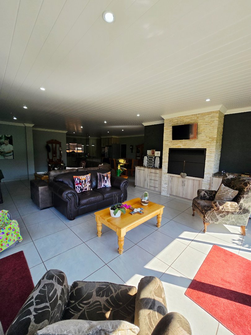 3 Bedroom Property for Sale in Wilkoppies North West